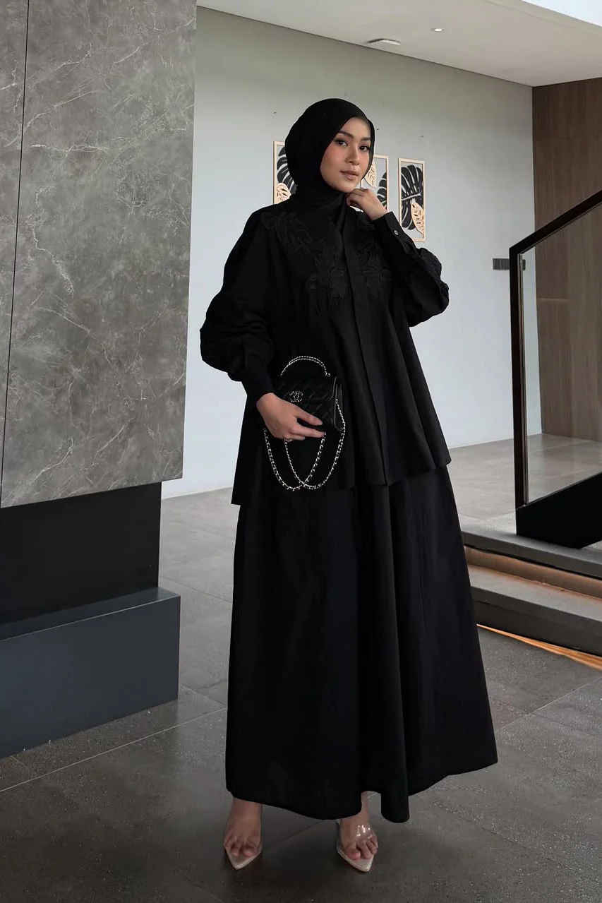 Adiba Set - Atasan Bawahan Stylish Wanita Bermotif - Image 4