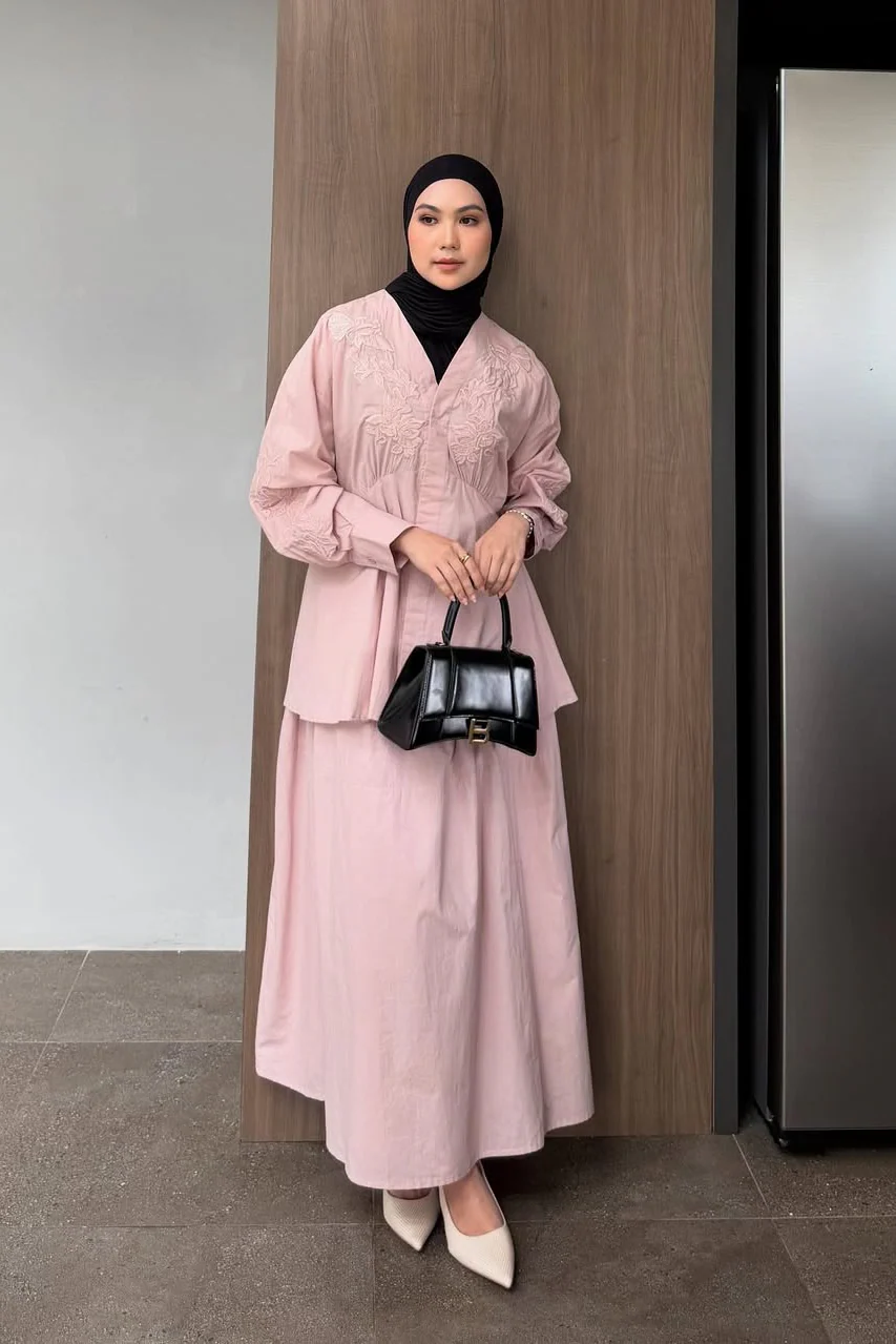 Adiba Set - Atasan Bawahan Stylish Wanita Bermotif - Image 7