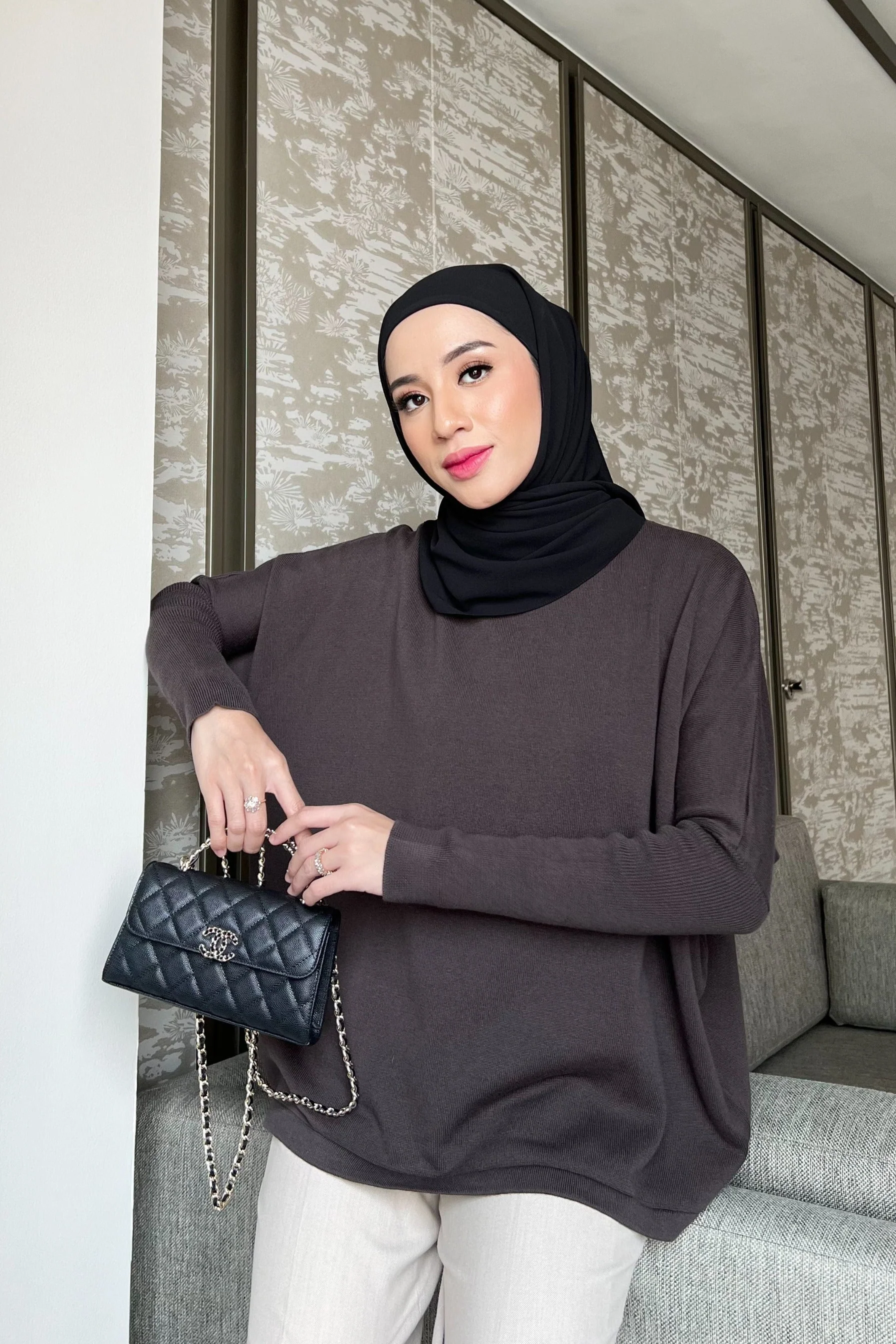 Batwing Sweater - Sweater Batwing Wanita Modest Dan Kasual - Image 3