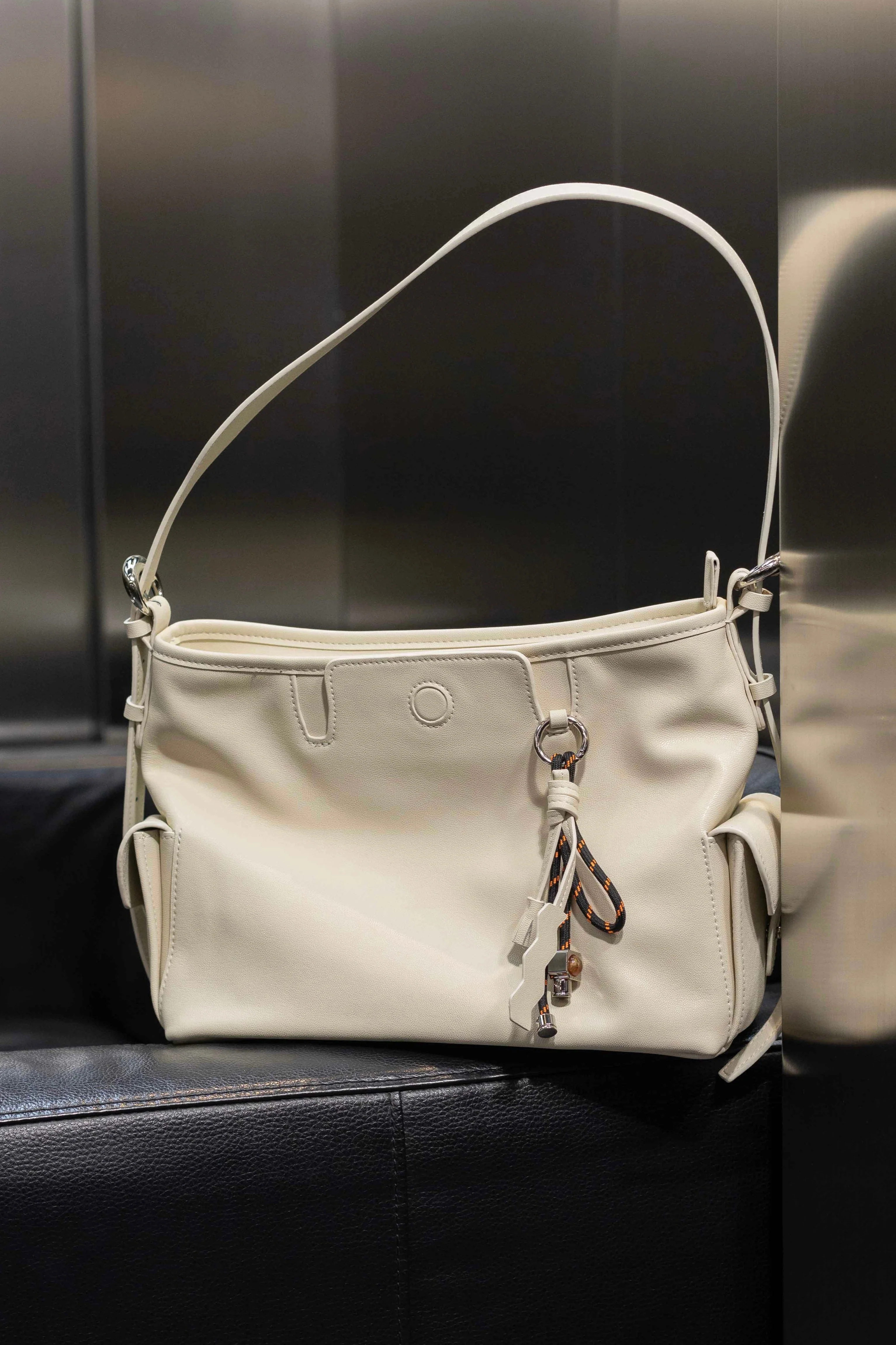 Cecilia Shoulder Bag - Tas Bahu Wanita Bahan Real Leather - Image 3