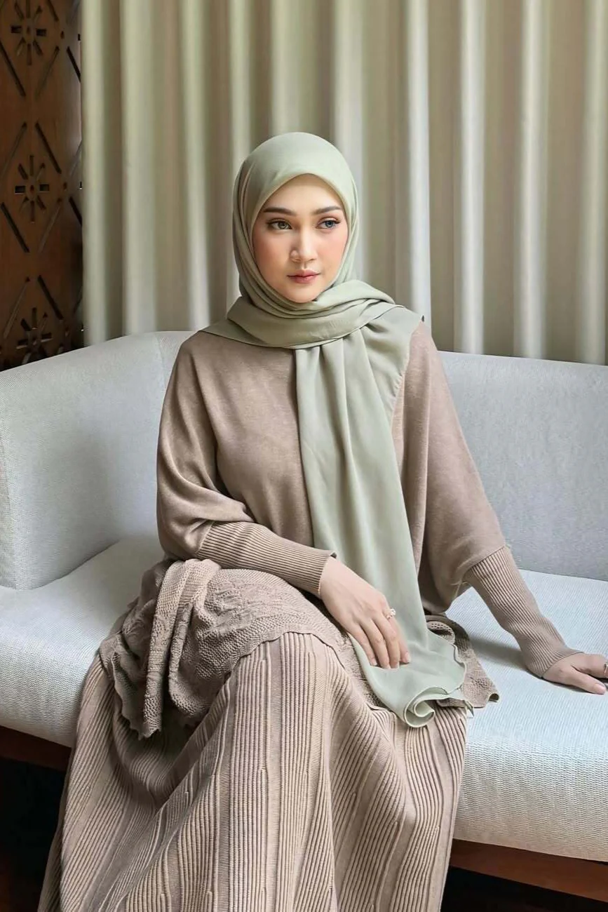 Hijab Square Oval Shawl - Hijab Pashmina Bahan Voal - Image 10