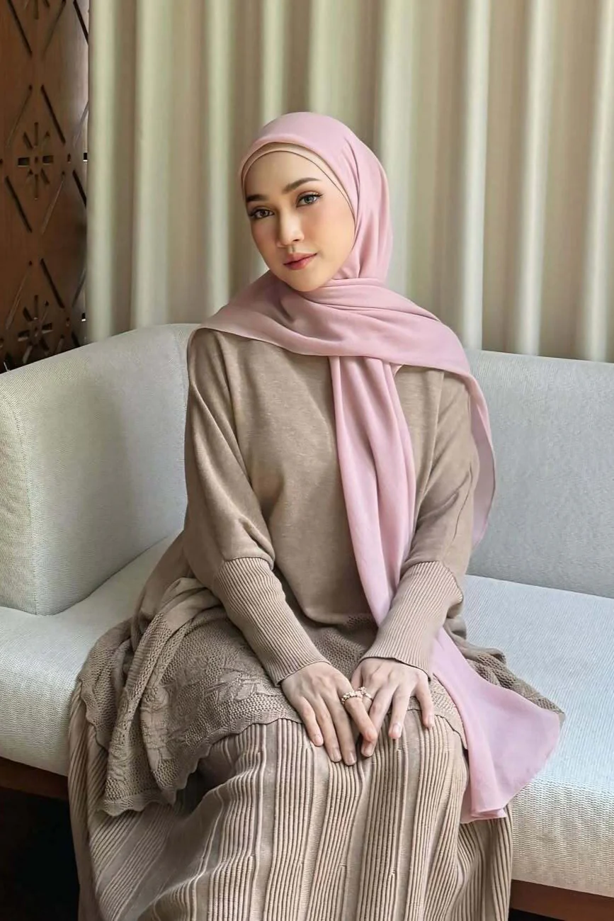 Hijab Square Oval Shawl - Hijab Pashmina Bahan Voal - Image 4