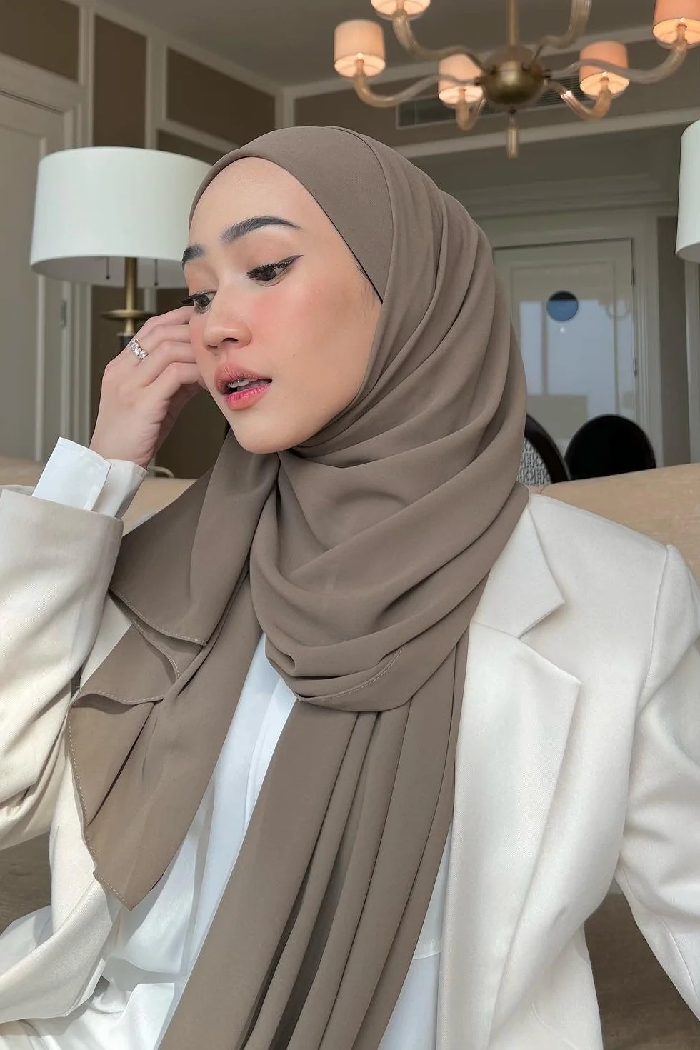 Mega Inner Shawl  - Hijab Stylish Bahan Cerruty Premium - Image 5