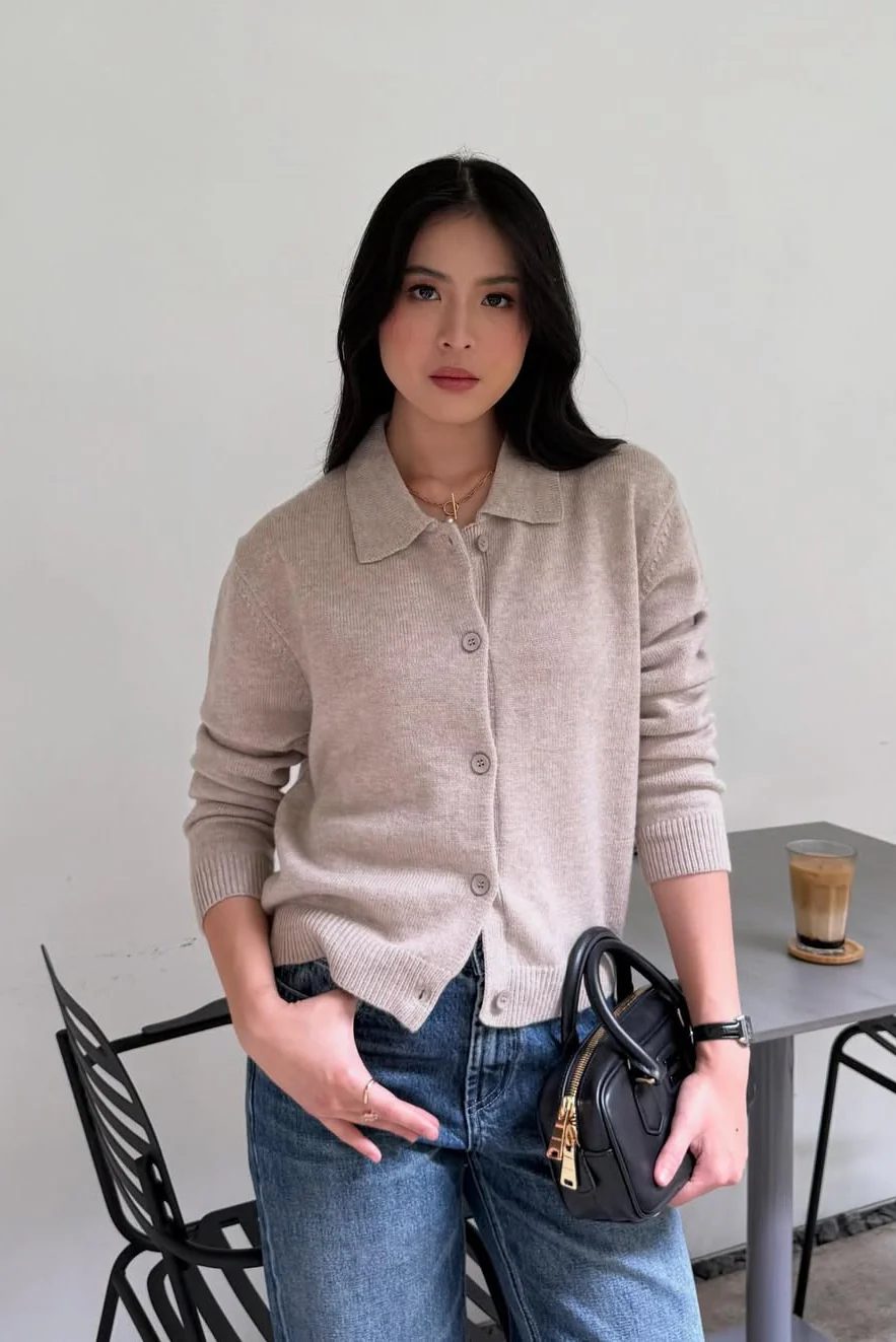 Gape Sweater - Sweater Wanita Berkancing Bahan Cashmere Wool Blend - Image 8