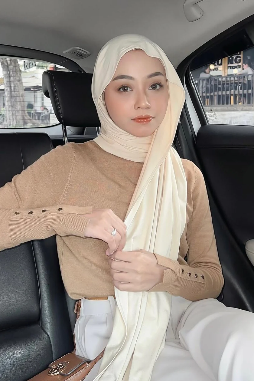 GG Inner Knit - Dalaman Atasan Wanita Bahan Rajut - Image 11