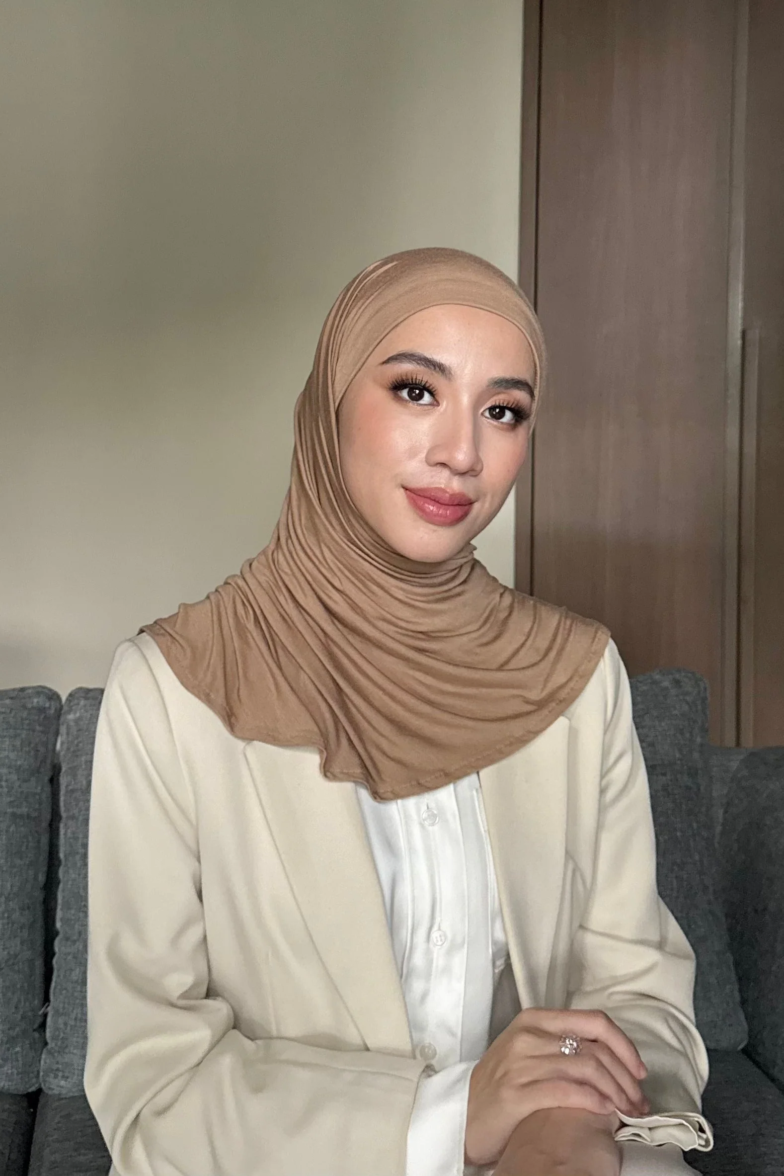 GG Inner Square - Hijab Wanita Segi Empat Bahan Tencel Premium - Image 10