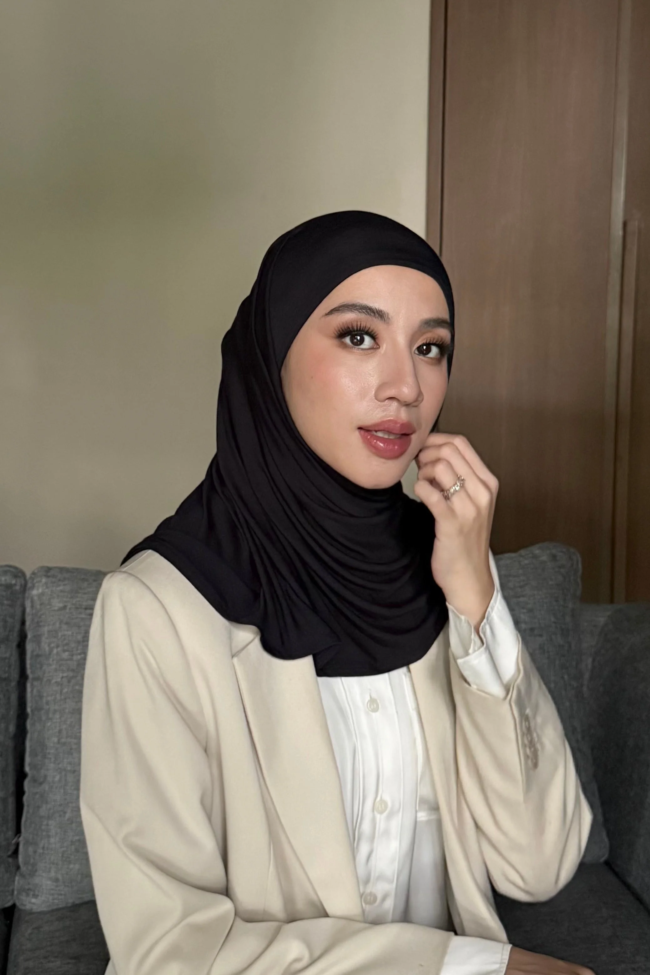 GG Inner Square - Hijab Wanita Segi Empat Bahan Tencel Premium - Image 3