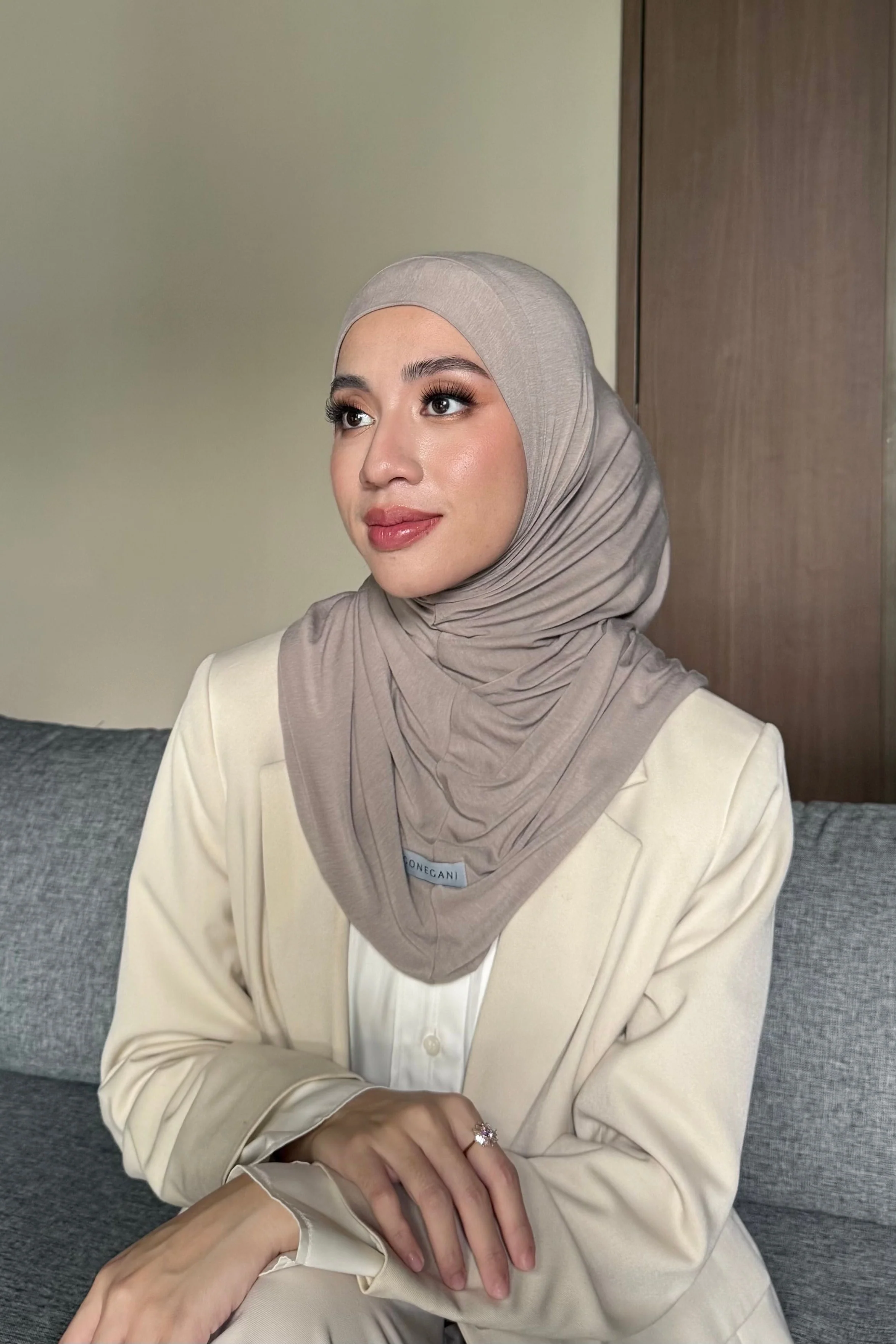 GG Mini Bergo - Hijab Wanita Instant Bahan Tencel Premium - Image 10