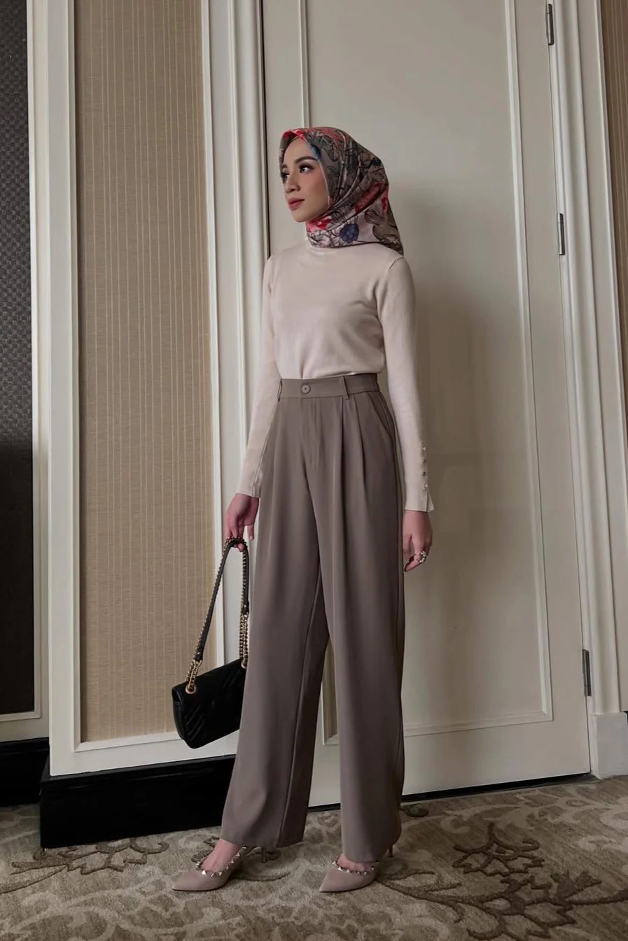 Lowee Pants - Celana Panjang Kantor Polos Trendy Wanita - Image 4