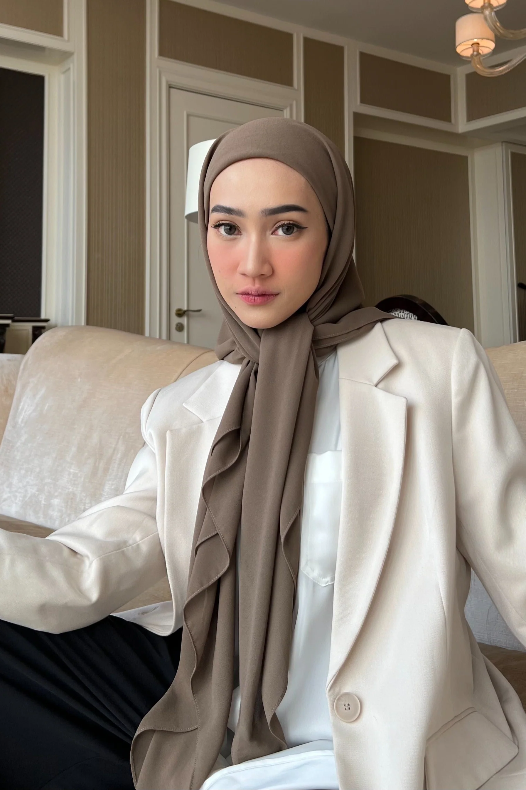 Mega Inner Square - Hijab Segi Empat Instan Polos - Image 10
