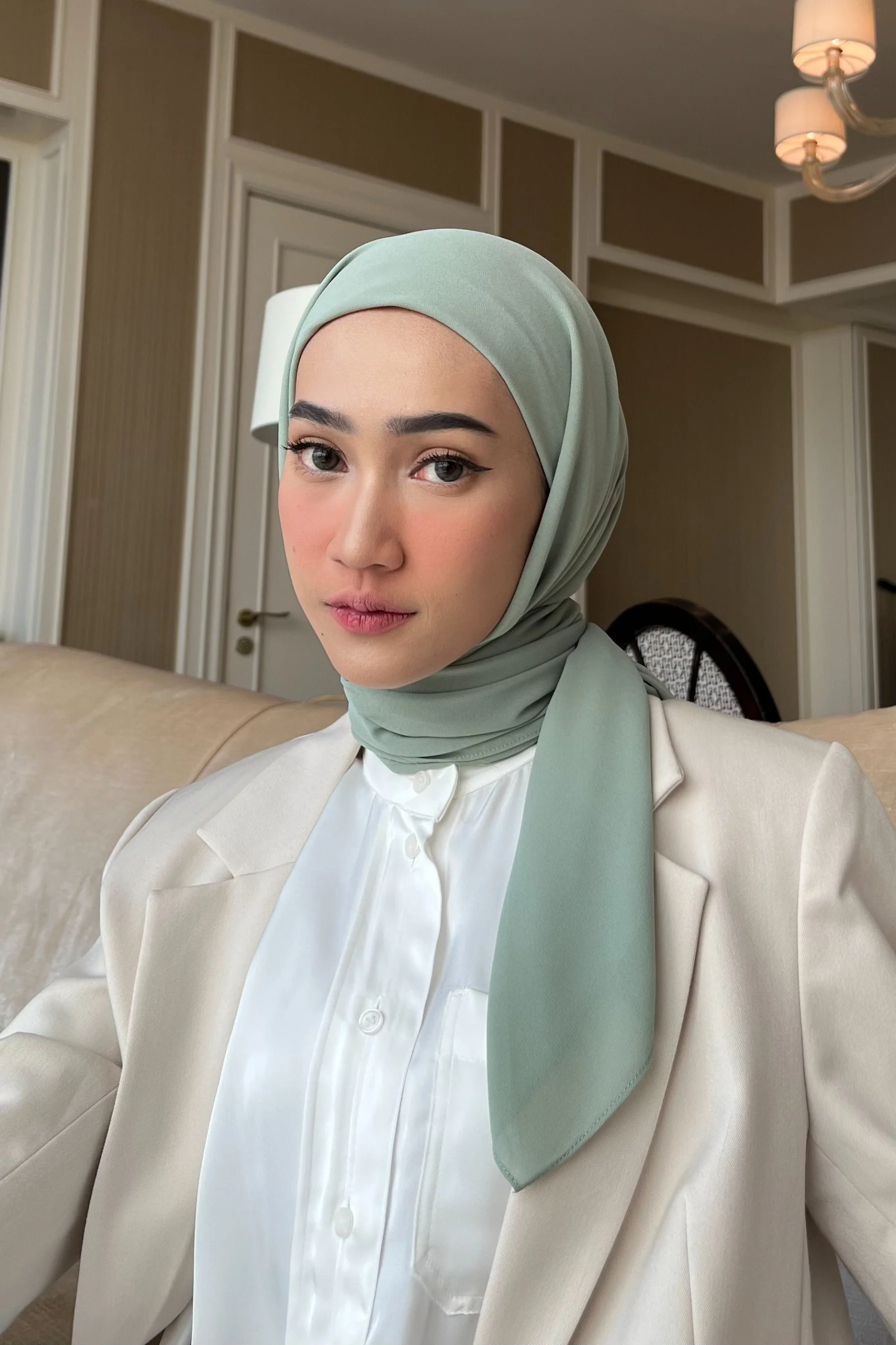 Mega Inner Square - Hijab Segi Empat Instan Polos - Image 15