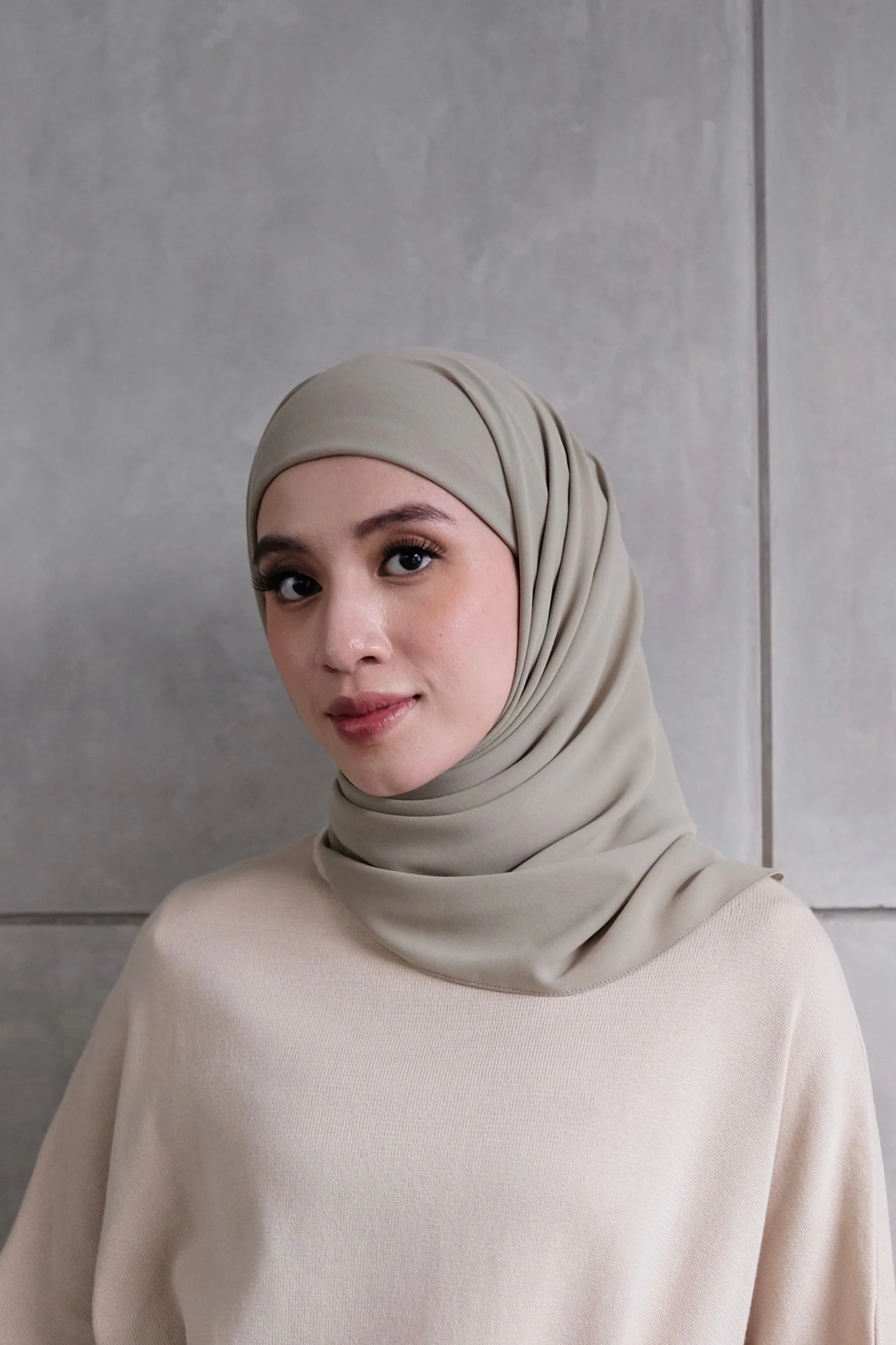 Mega Inner Square - Hijab Segi Empat Instan Polos - Image 27