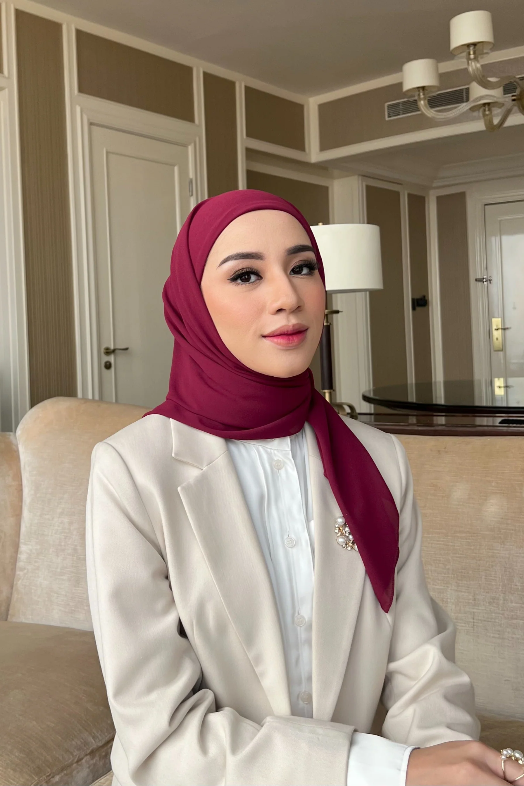 Mega Inner Square - Hijab Segi Empat Instan Polos - Image 7