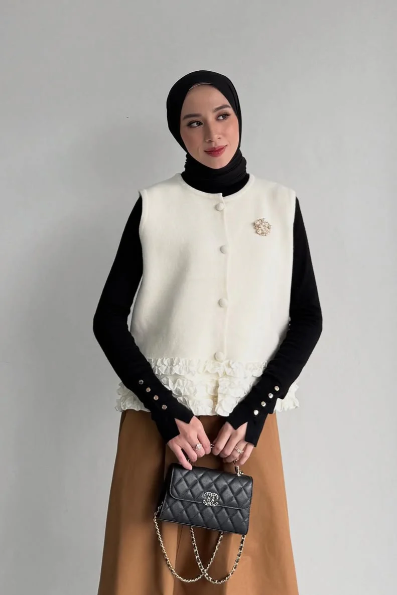 [DEFECT] - Megan Vest - Rompi Rajut Wanita Bahan Knit Premium - Image 4