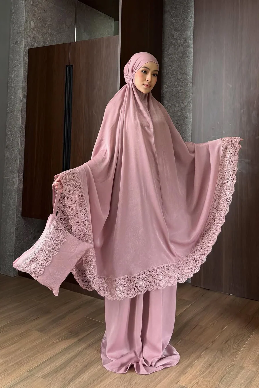Qura Mukena - Mukena Wanita 2 in 1 Renda Cotton Bahan Santorini - Image 3