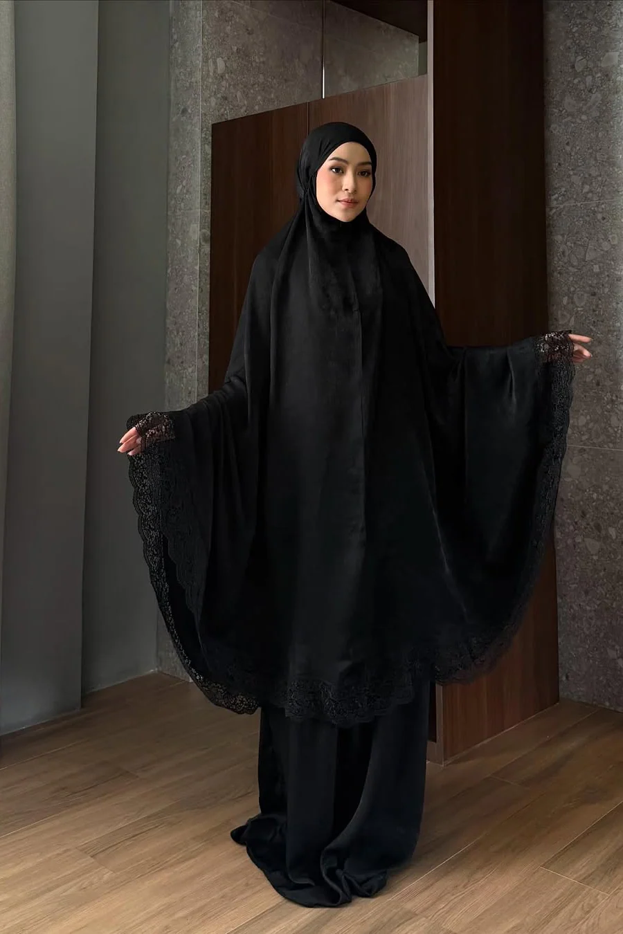 Qura Mukena - Mukena Wanita 2 in 1 Renda Cotton Bahan Santorini - Image 4