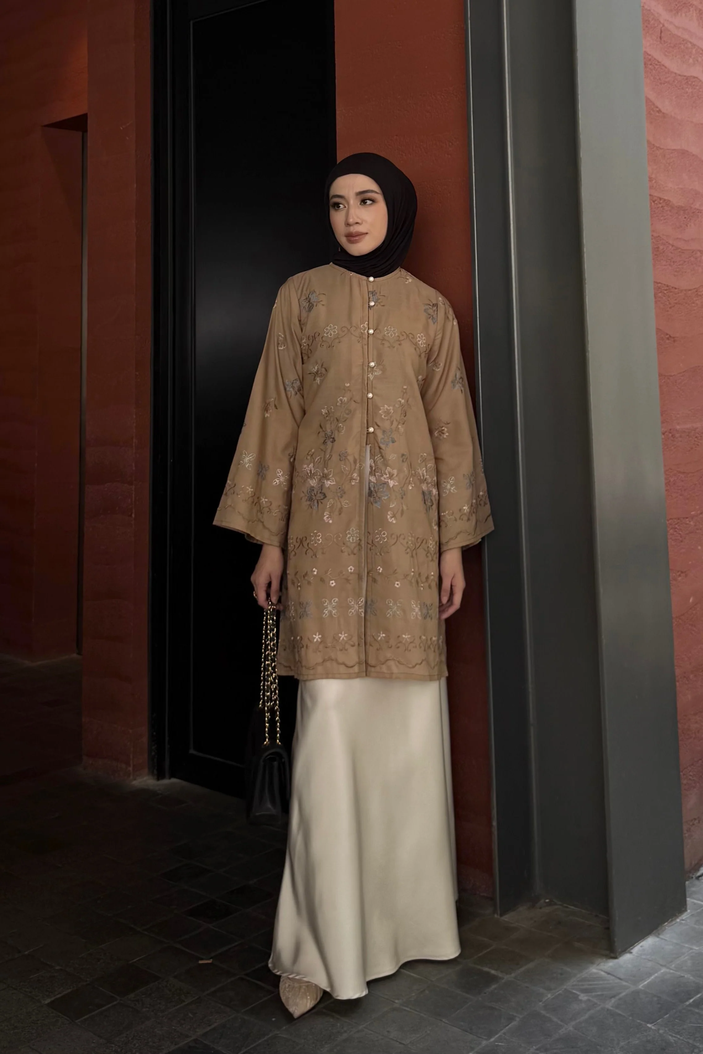 Rayana Tunic Series - Long Tunik Wanita Elegan Dan Mewah Bahan Cotton Spesial Hari Raya - Image 19