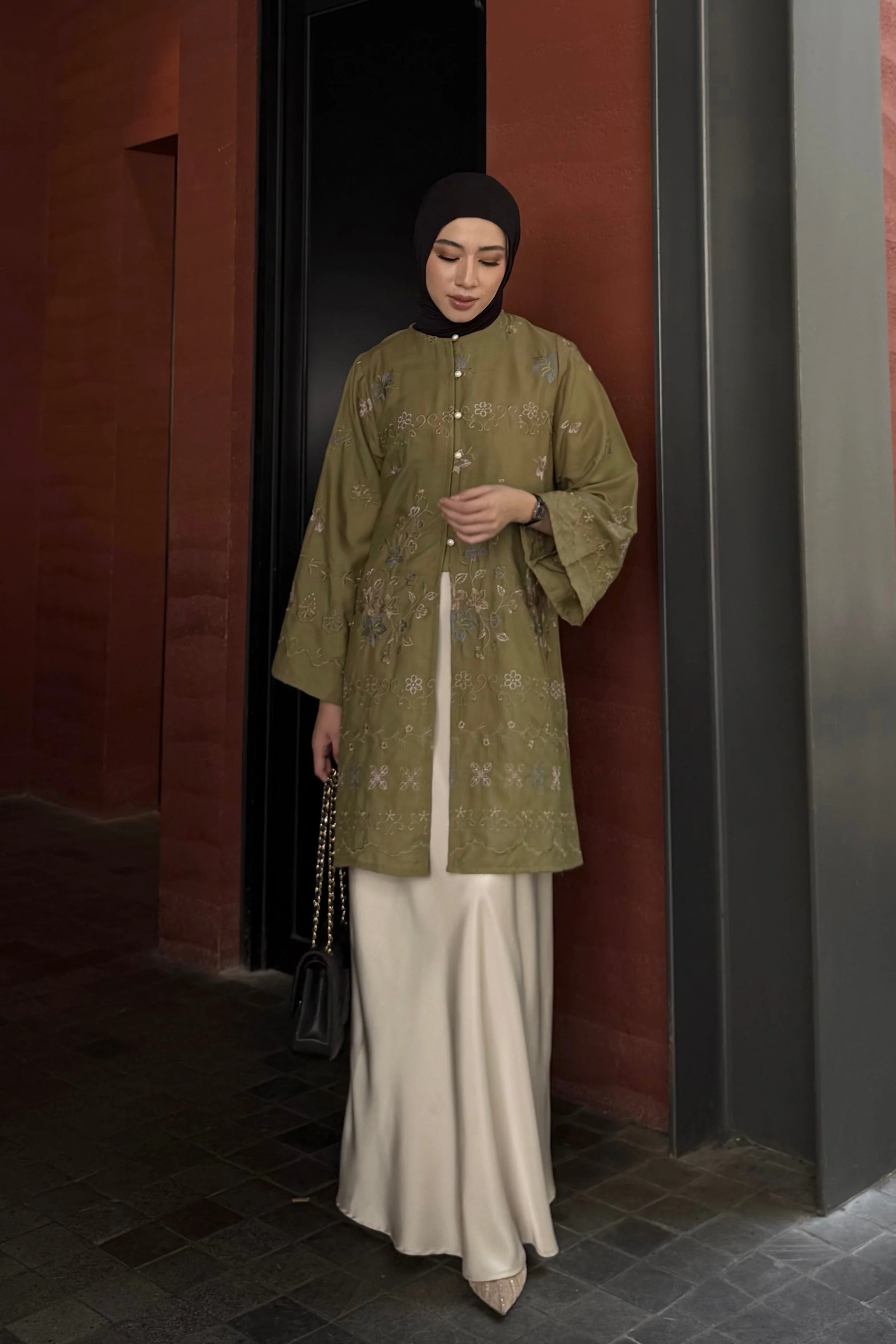 Rayana Tunic Series - Long Tunik Wanita Elegan Dan Mewah Bahan Cotton Spesial Hari Raya - Image 22