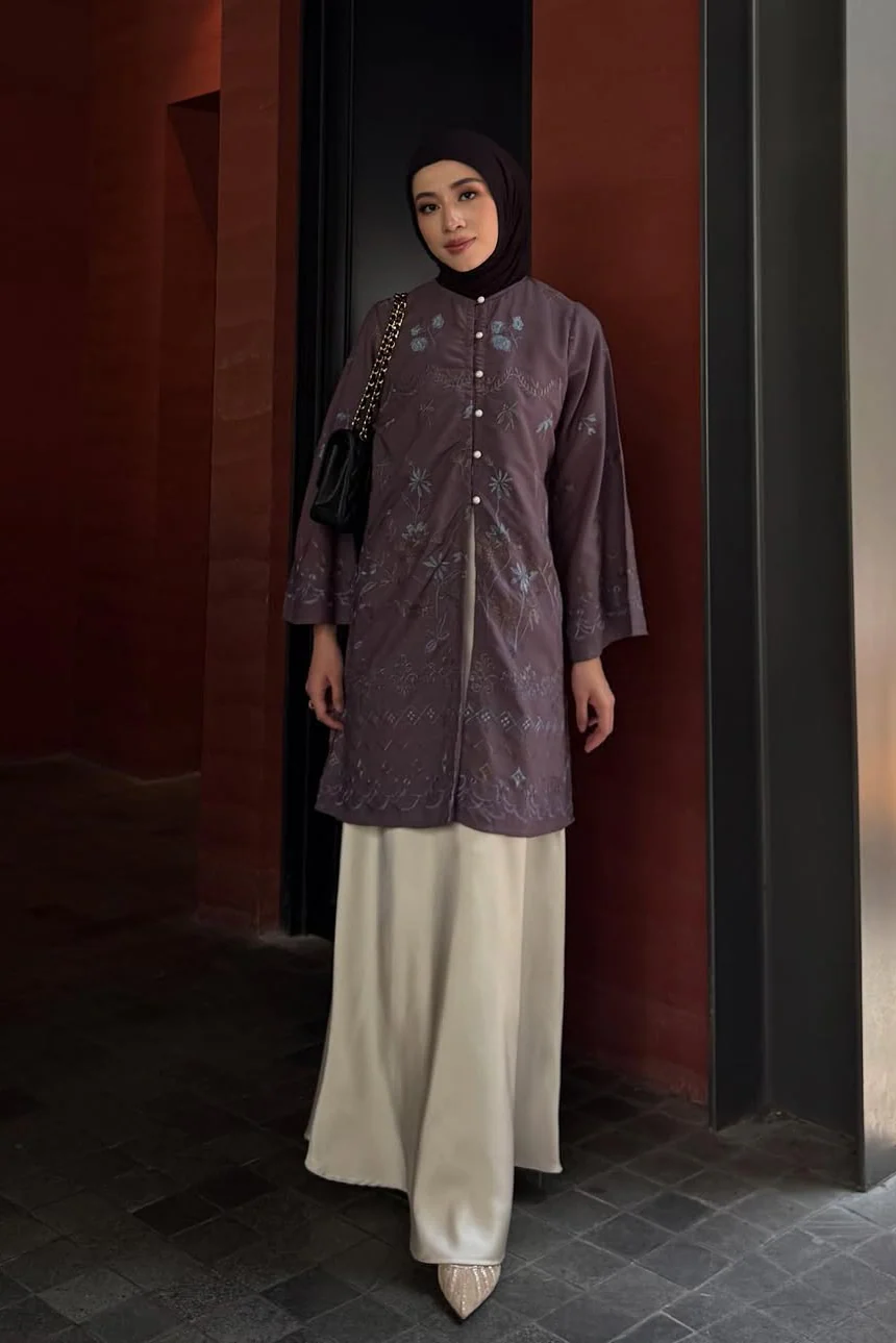 Rayana Tunic Series - Long Tunik Wanita Elegan Dan Mewah Bahan Cotton Spesial Hari Raya - Image 4