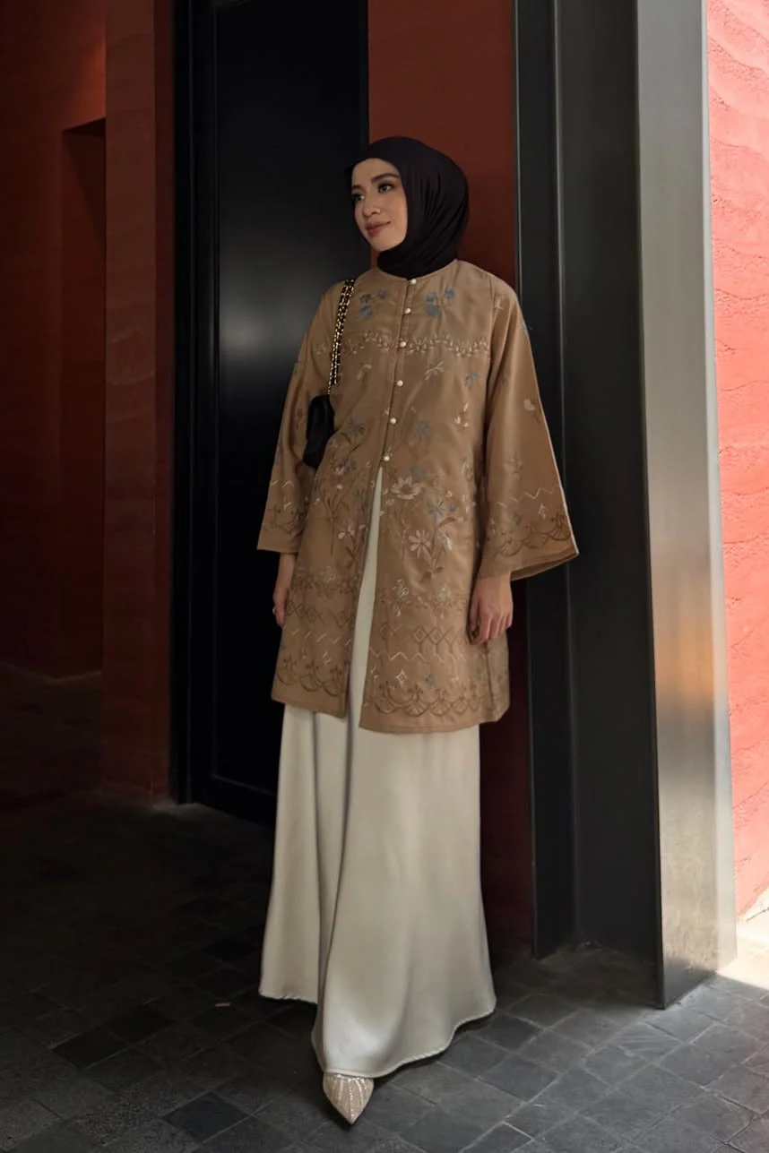 Rayana Tunic Series - Long Tunik Wanita Elegan Dan Mewah Bahan Cotton Spesial Hari Raya - Image 6